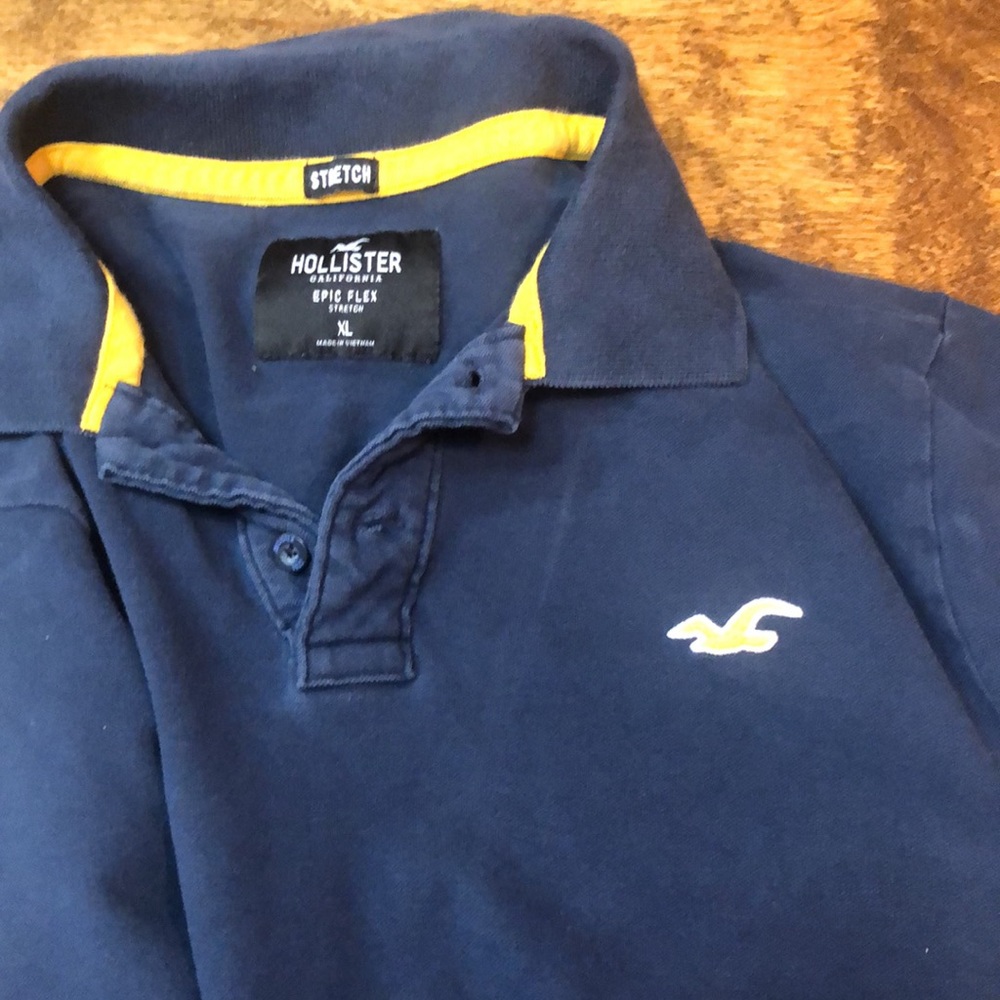 Hollister XL blue polo‎